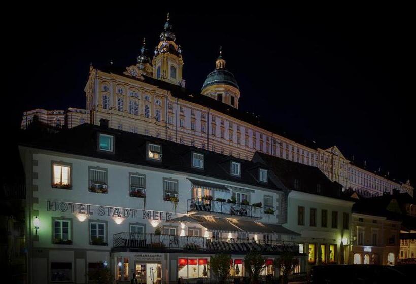 سوییت خانوادگی, Stadt Melk