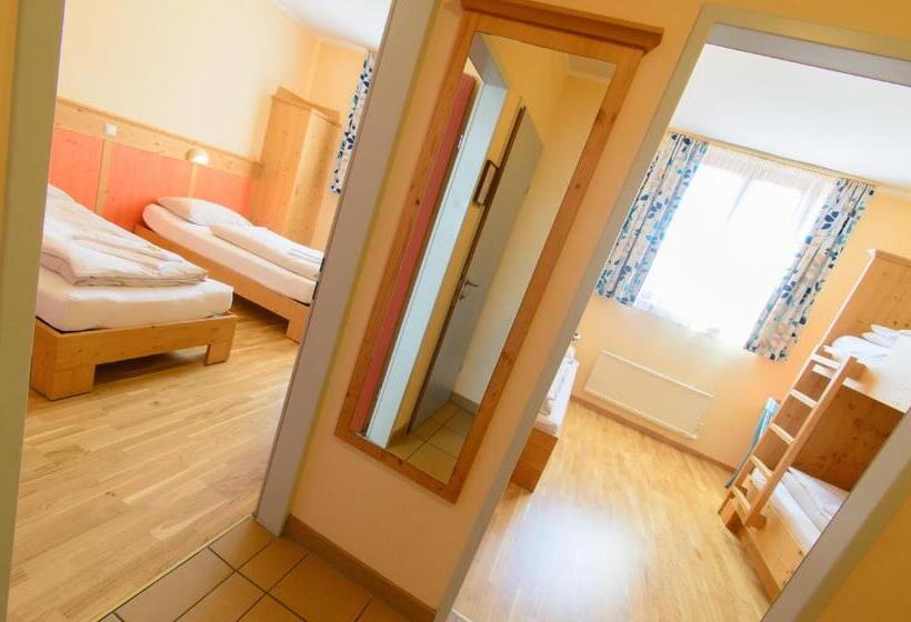 Апартаменты 2 Спальни, Jufa Hotel St Michael Im Lungau