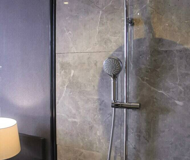 Номер Deluxe, Suni Hotel And Convention Abepura Managed By Parkside