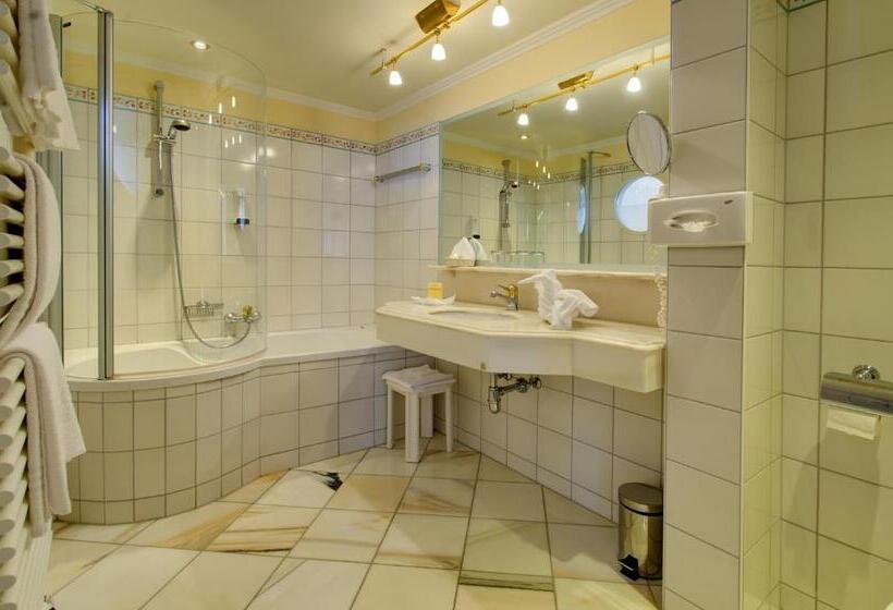 Номер Deluxe, Boutique Hotel Bauer