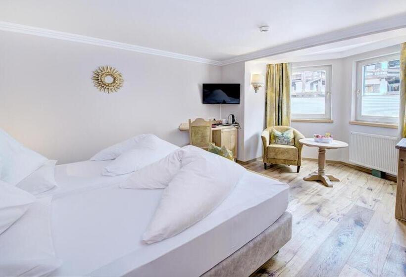Семейный Номер, Boutique Hotel Bauer
