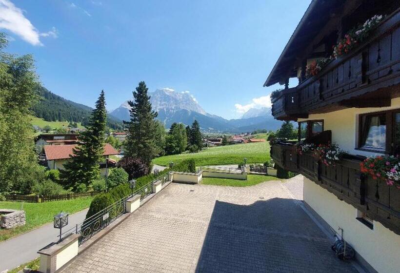Номер Стандарт, Klockerhof