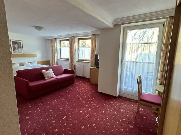 اتاق راحتی, Resort Schrofenblick