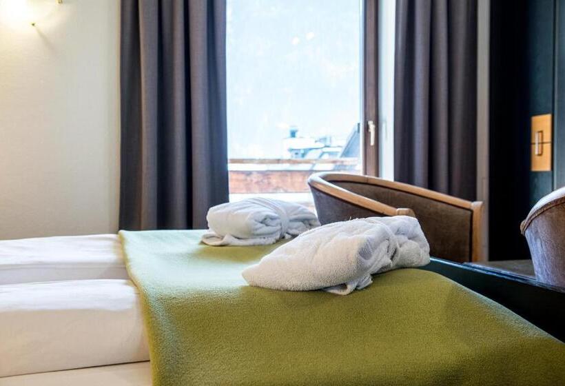 Номер Стандарт с Балконом, Alphotel Stocker Alpine Wellness