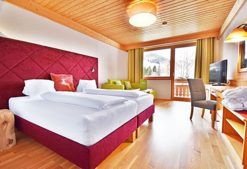 اتاق سوپریور با چشم‌انداز کوهستان, Nockresort
