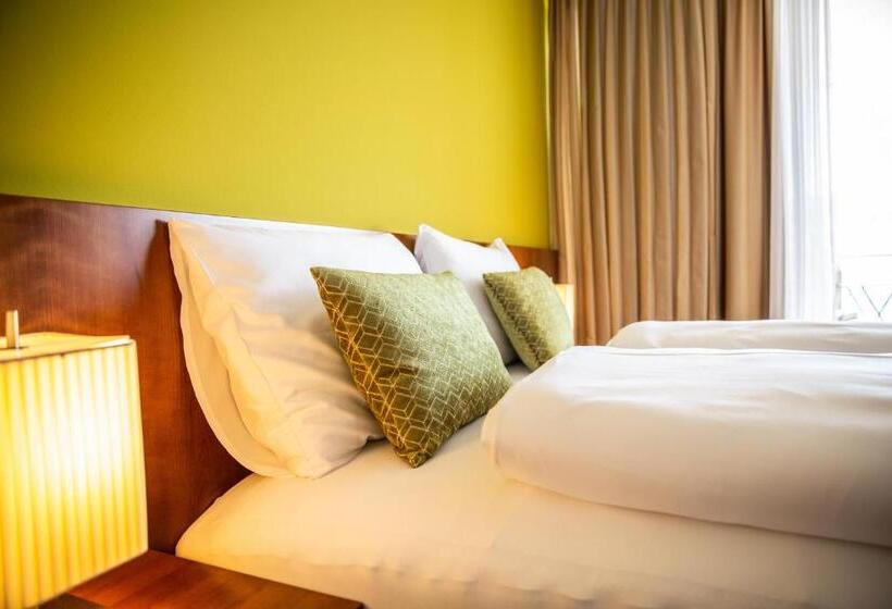 Superior room with lake view, Seehotel Süd