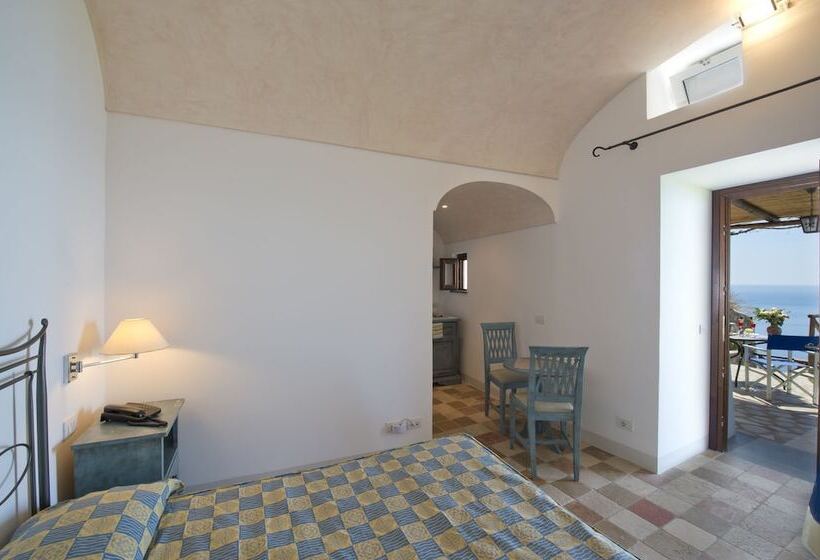 Quarto Estandar Vista Mar com Terraço, Villa Il Frantoio And Lilmar