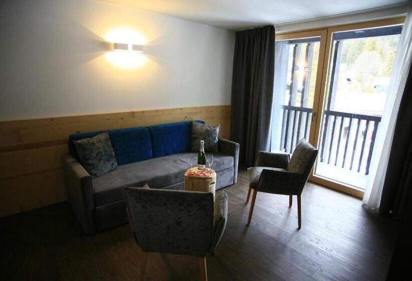سوئیت با بالکن, Alpen Hotel Vidi