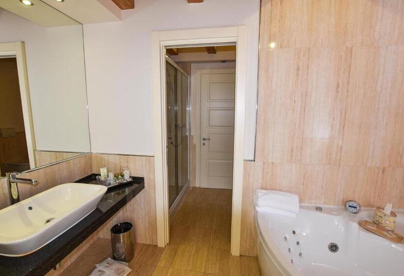 سوییت جونیور سوپریور, Belfiore Park Hotel 4stars Superior Adults Only