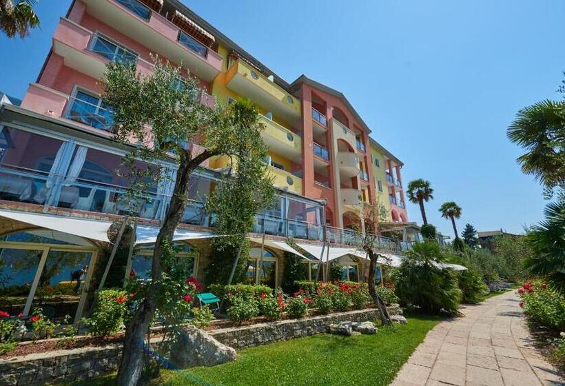سوئیت جونیور اینتریور, Belfiore Park Hotel 4stars Superior Adults Only