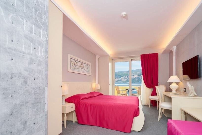 سوئیت جونیور پرستیژ, Belfiore Park Hotel 4stars Superior Adults Only