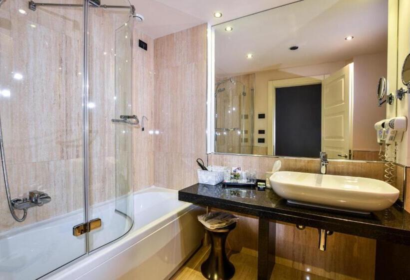 Comfort room with lake view, Belfiore Park Hotel 4stars Superior Adults Only