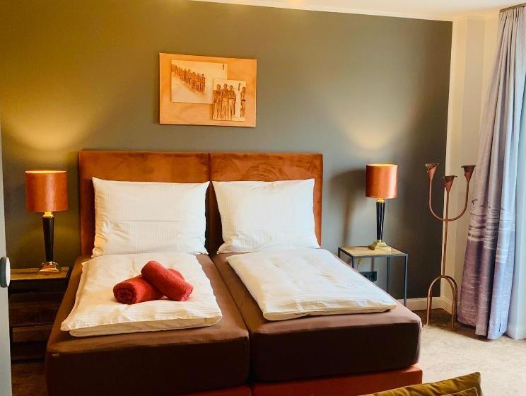 Номер Стандарт, Besotel Mettmann Schicke Fewo Oder Apartments Nähe Golfplatz Gruiten Und Neandertal Mit Glasfaser Wl