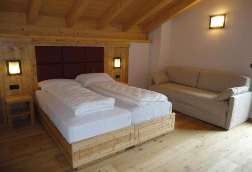 Quarto Triplo Superior, Garni My Ledro