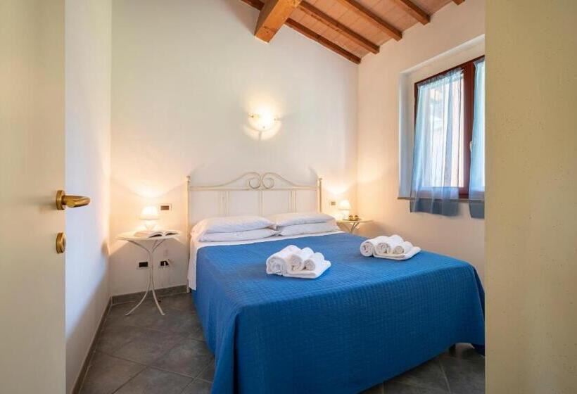 Апартаменты 1 Спальня, Villaggio Il Girasole
