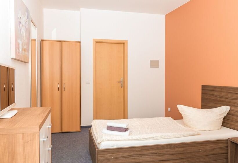 Номер Стандарт Индивидуальный, Messe Motel Laatzen