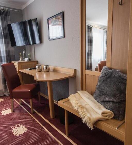 Номер Комфорт, Schwiizeralp Hotel & Restaurant