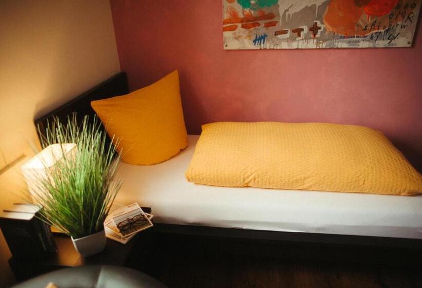 اتاق استاندارد یک تخته با سرویس بهداشتی مشترک, Stadthotel Kleiner Berg