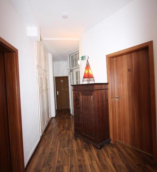 اتاق راحتی یک تخته, Stadthotel Kleiner Berg