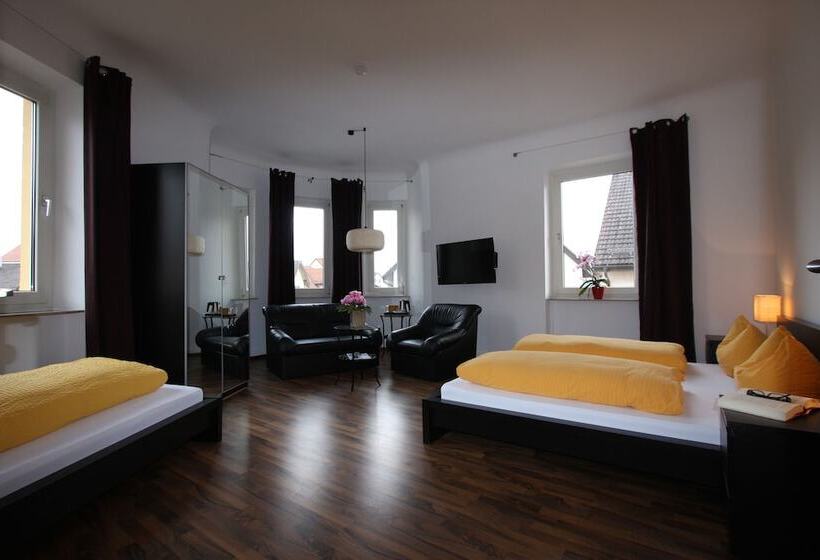 اتاق استاندارد سه نفره, Stadthotel Kleiner Berg