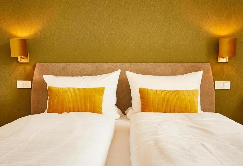 Номер Deluxe, Rochter Land