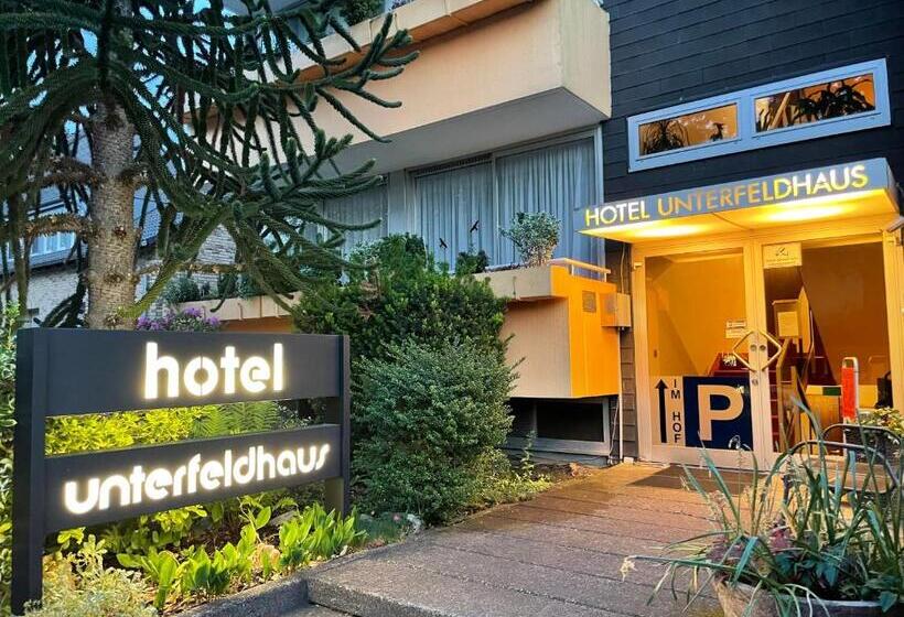 Номер Стандарт, Unterfeldhaus
