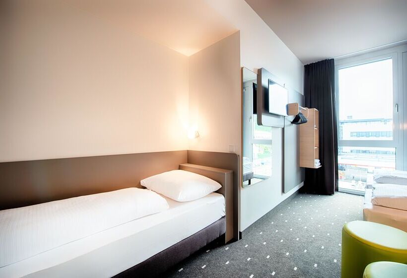 Номер Стандарт, B&b Hotel Stuttgart Neckarhafen