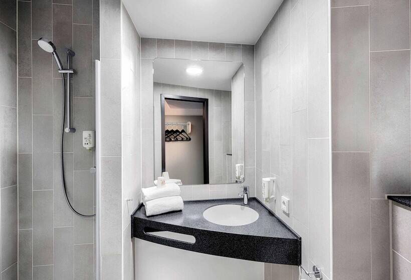 اتاق استاندارد یک نفره, B&b Hotel Stuttgart Neckarhafen