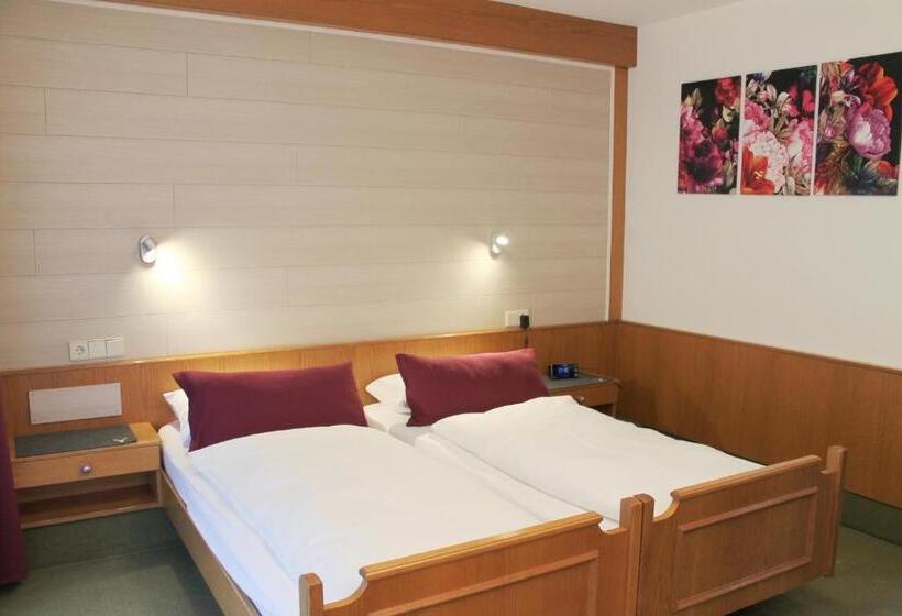 Номер Стандарт, Landhotel Untere Kapfenhardter Mühle