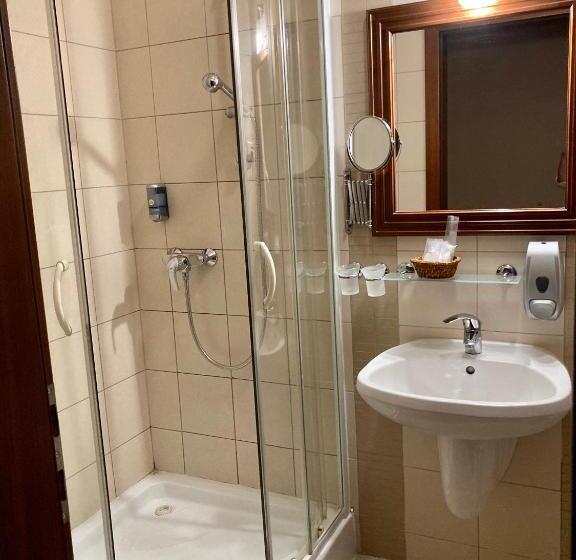 Классический Номер, Bassiana Hotel Es Etterem