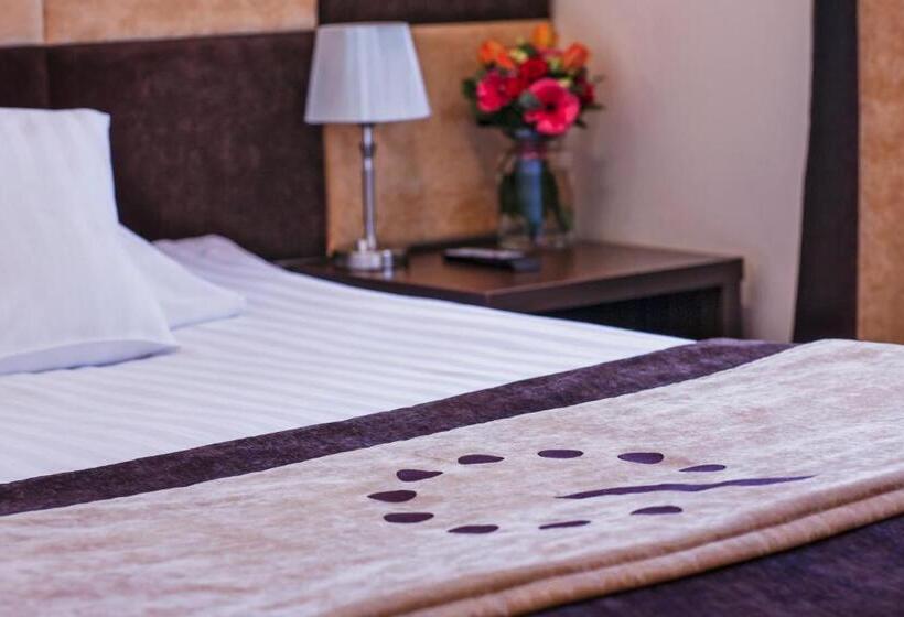 Номер Стандарт Индивидуальный, Boutique Hotel S I Milionowa
