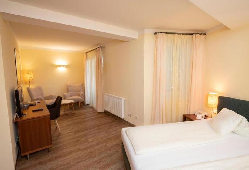 Номер Стандарт с Балконом, Landhotel Rosentaler Hof