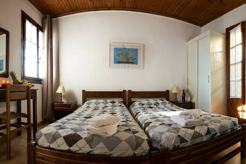 غرفة قياسية, Villa Perris Studios