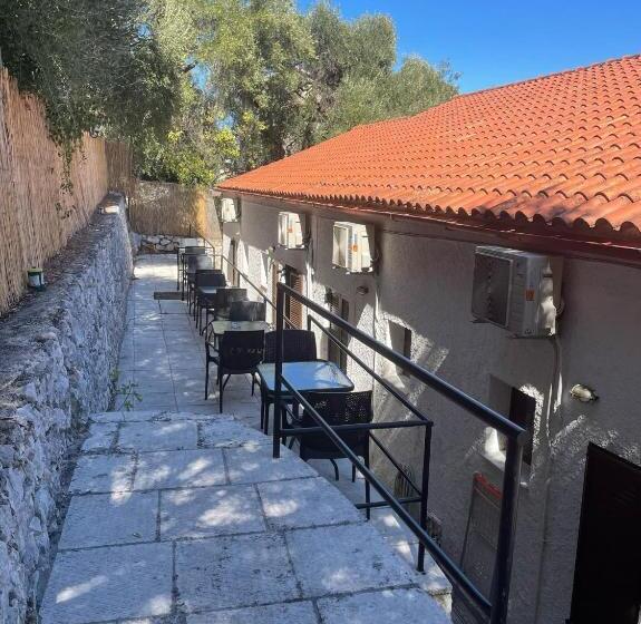 غرفة قياسية, Villa Perris Studios