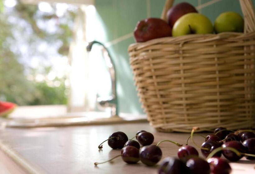 اتاق استاندارد با بالکن, Isalos