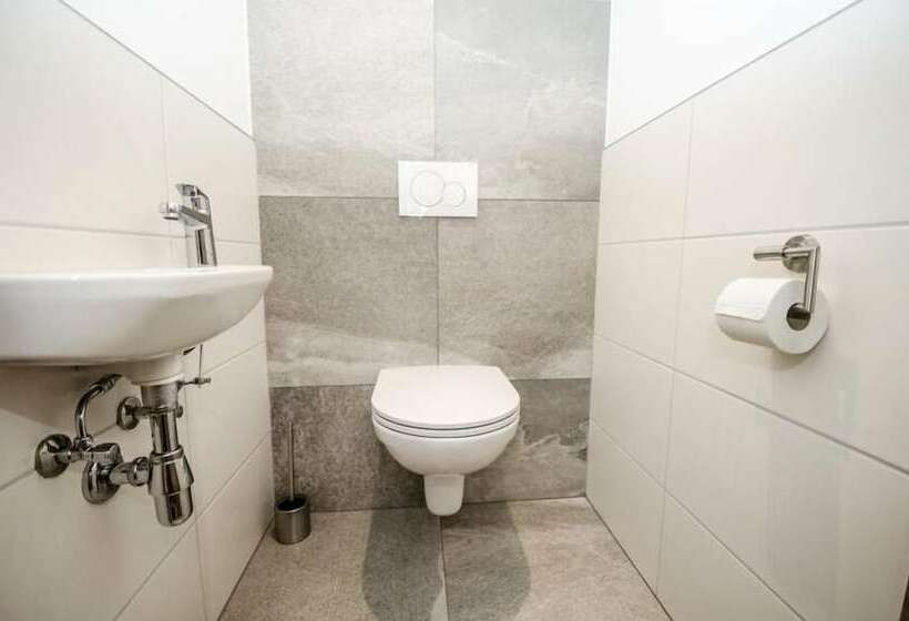 اتاق پنت هاوس, Appart Pension Schnöll