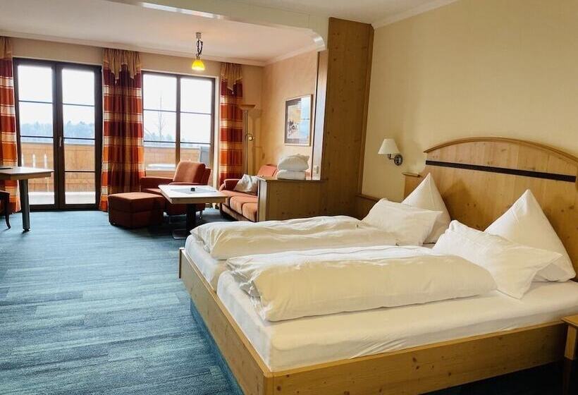 Полулюкс, Panoramahotel Grobauer
