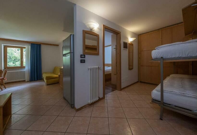 1 Bedroom Apartment Mountain View, Residence Kristall  Fiemme Holidays
