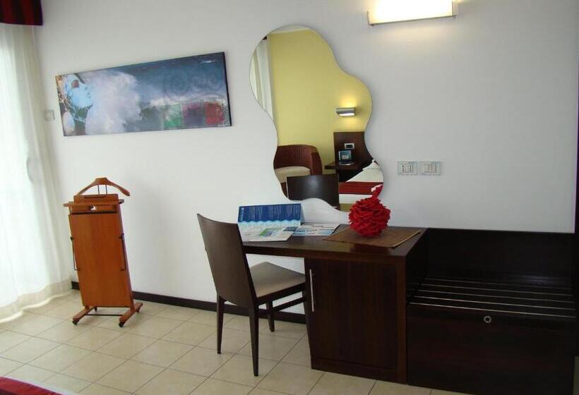 اتاق لوکس, Seapark Spa Resort