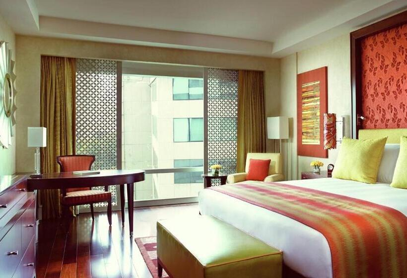 クラブルーム, The Ritz   Carlton, Bangalore