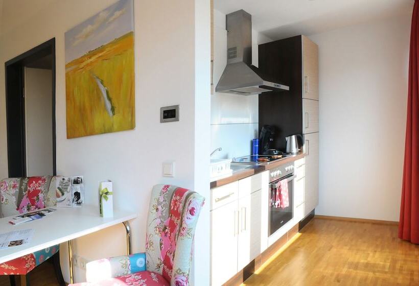 Апартаменты Комфорт 1 Спальня, Seeger Living Comfort Downtown