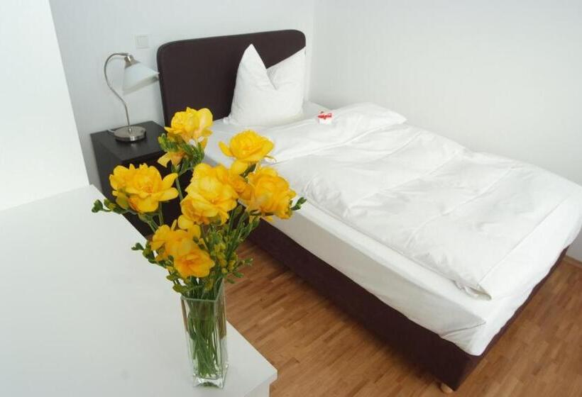 Апартаменты 1 Спальня, Seeger Living Comfort Downtown