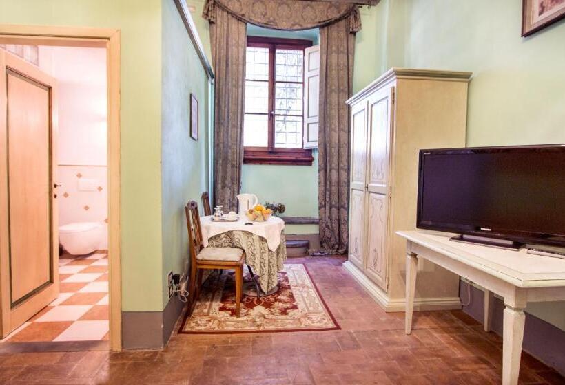 Полулюкс, Villa Il Fedino