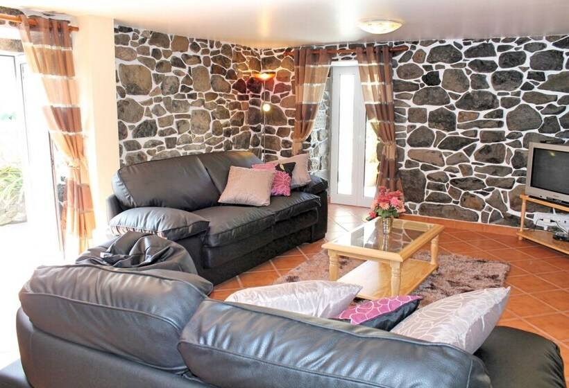 Дом 3 Спальни, Dinis Country Cottage By Our Madeira