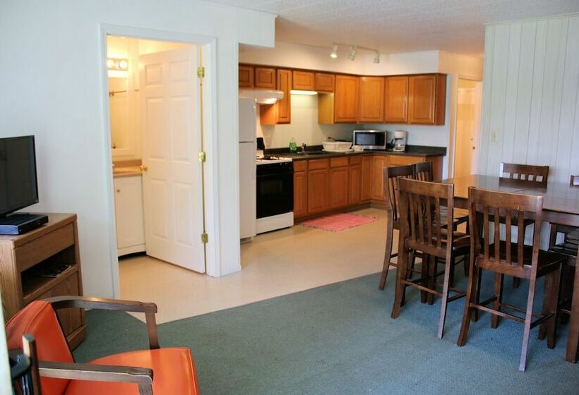 Апартаменты 3 Спальни, Lynnhurst Family Resort
