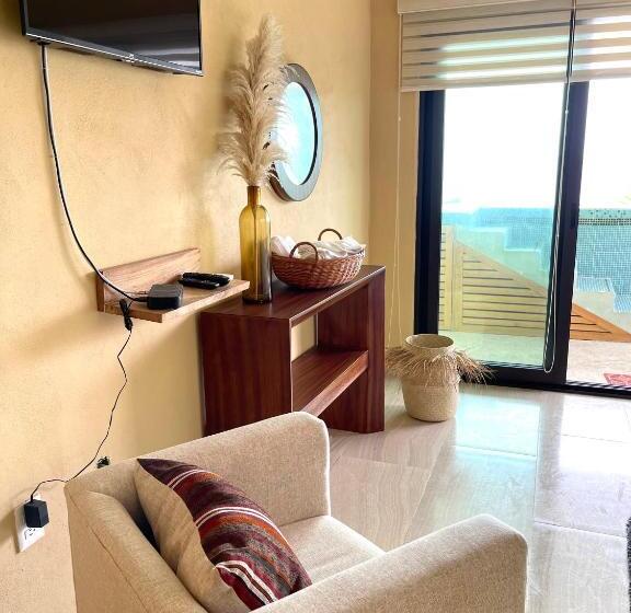 سوئیت 2 خوابه, Searena San Pancho