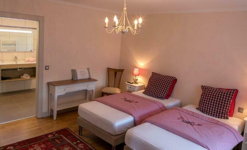 Трехместный Номер Superior, Les Chambres Chez Christine