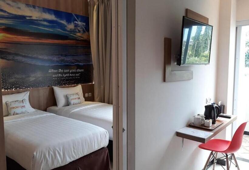 Номер Deluxe, Front One Hotel Airport Solo