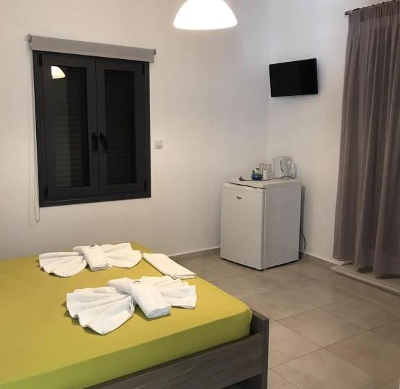 Номер Стандарт, Paralia Guest House