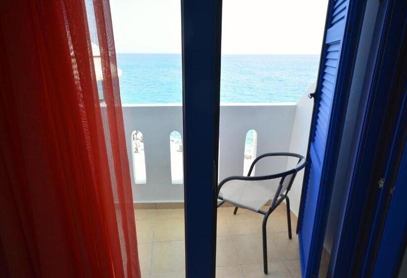 4인용 스탠다드 룸, Paralia Guest House